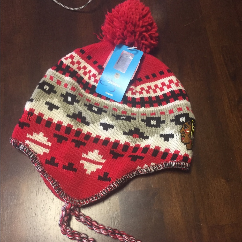 Blackhawks bomber hat